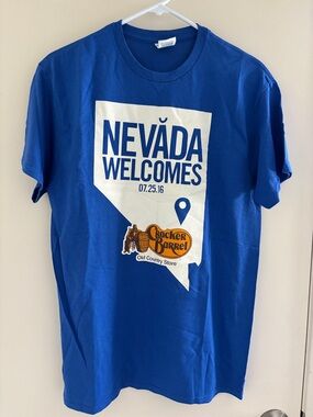 Cracker Barrel Royal Blue Nevada Welcomes Graphic Tee